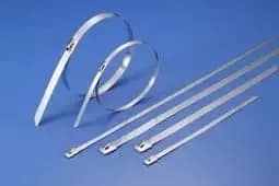 Precintos de Acero Inoxidable 4,6 X 266mm - Paquete por 100 Und.