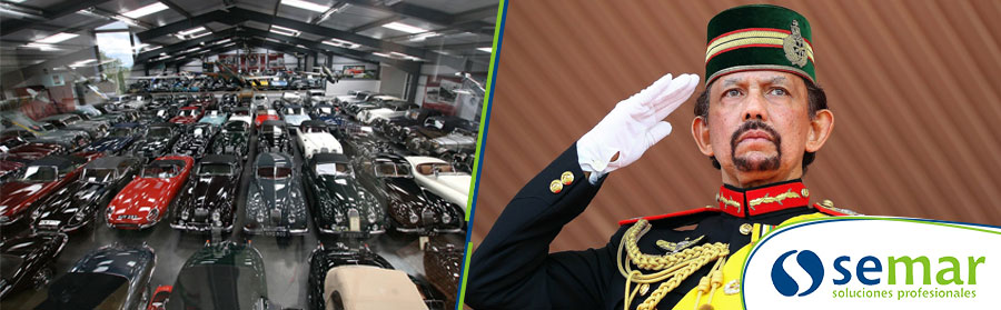 El sultán de Brunei, el mayor coleccionista de autos del mundo.